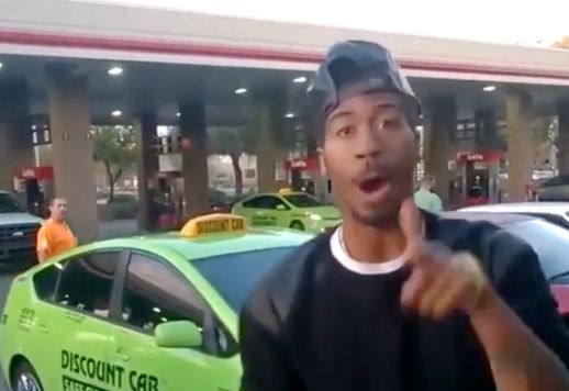 New York Thug Gets Mauled By An Arizona Redneck For Acting Out Of Line!