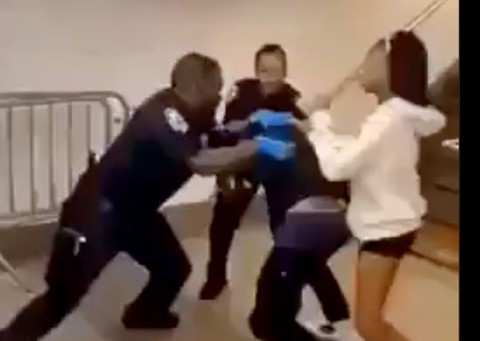 Teenager Fights NYPD Officer In Subway Station!