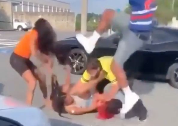 Boyfriend Comes In And Saves His Girlfriend From Getting Jumped!