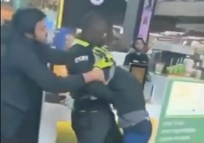 Top Flight Security Guard Of The World Takes On 4 Goons All By Himself!